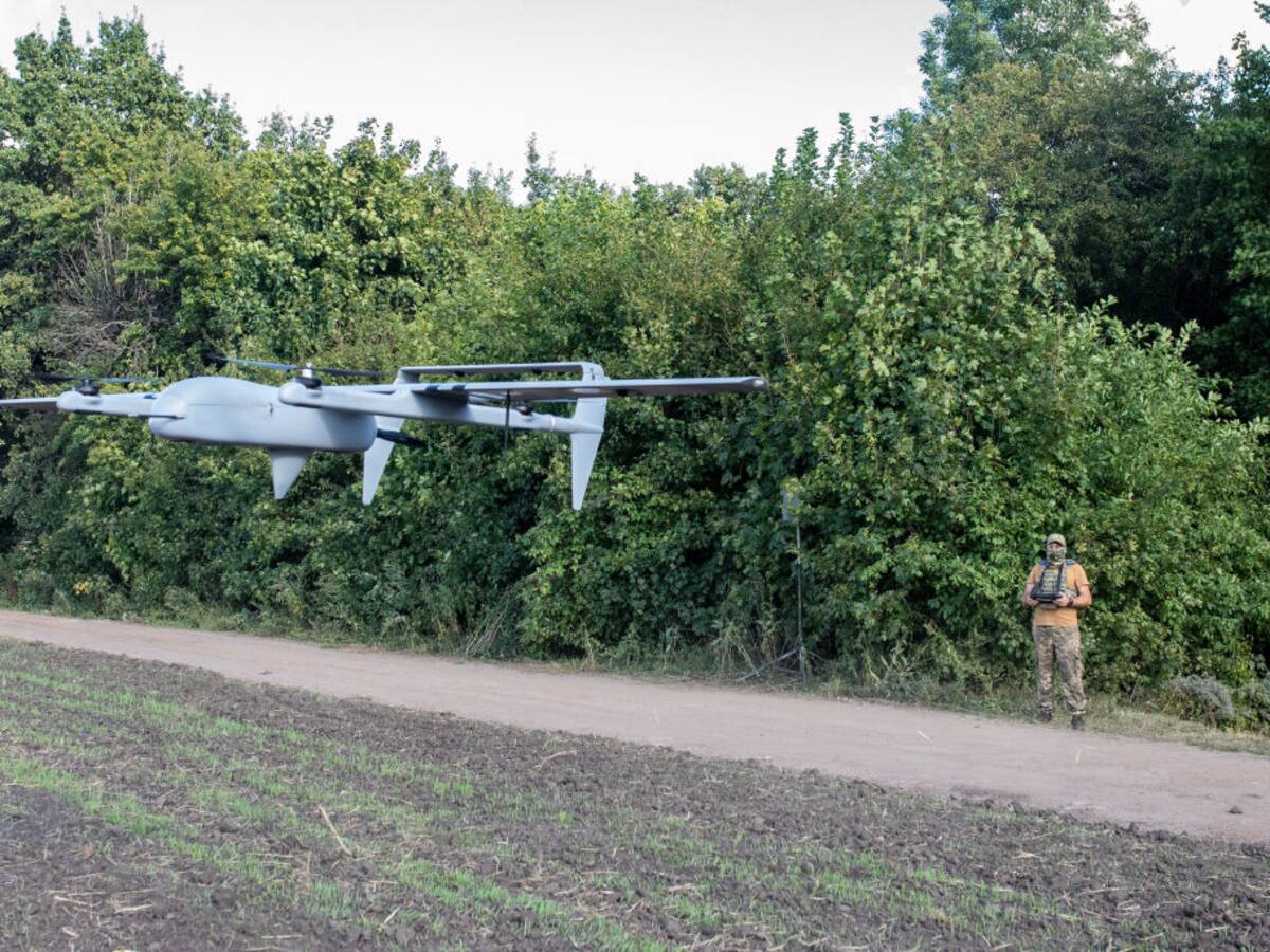 Ataque aéreo ruso a centro industrial ucraniano obligó a los ciudadanos a resguardarse