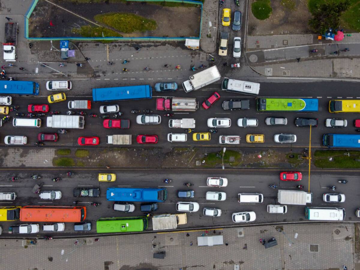 Bogotá enfrenta debate sobre multas de tránsito diferenciadas por el valor del vehículo