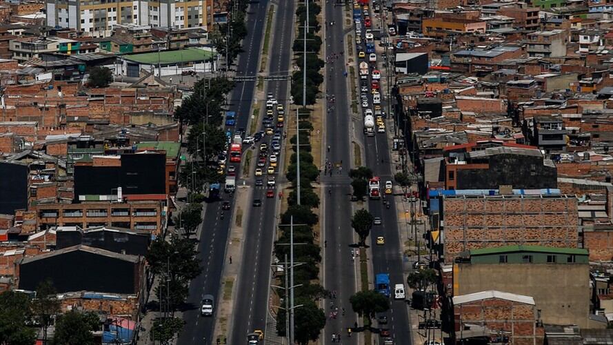 Se mantiene pico y placa para carros y motos este fin de semana. Foto: Colprensa