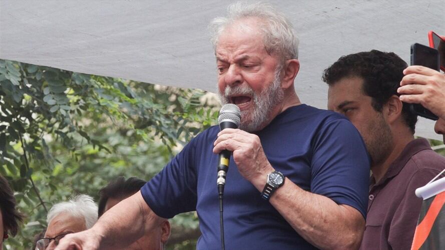 El último mensaje de Lula antes de entregarse a las autoridades. Foto: Agencia Anadolu
