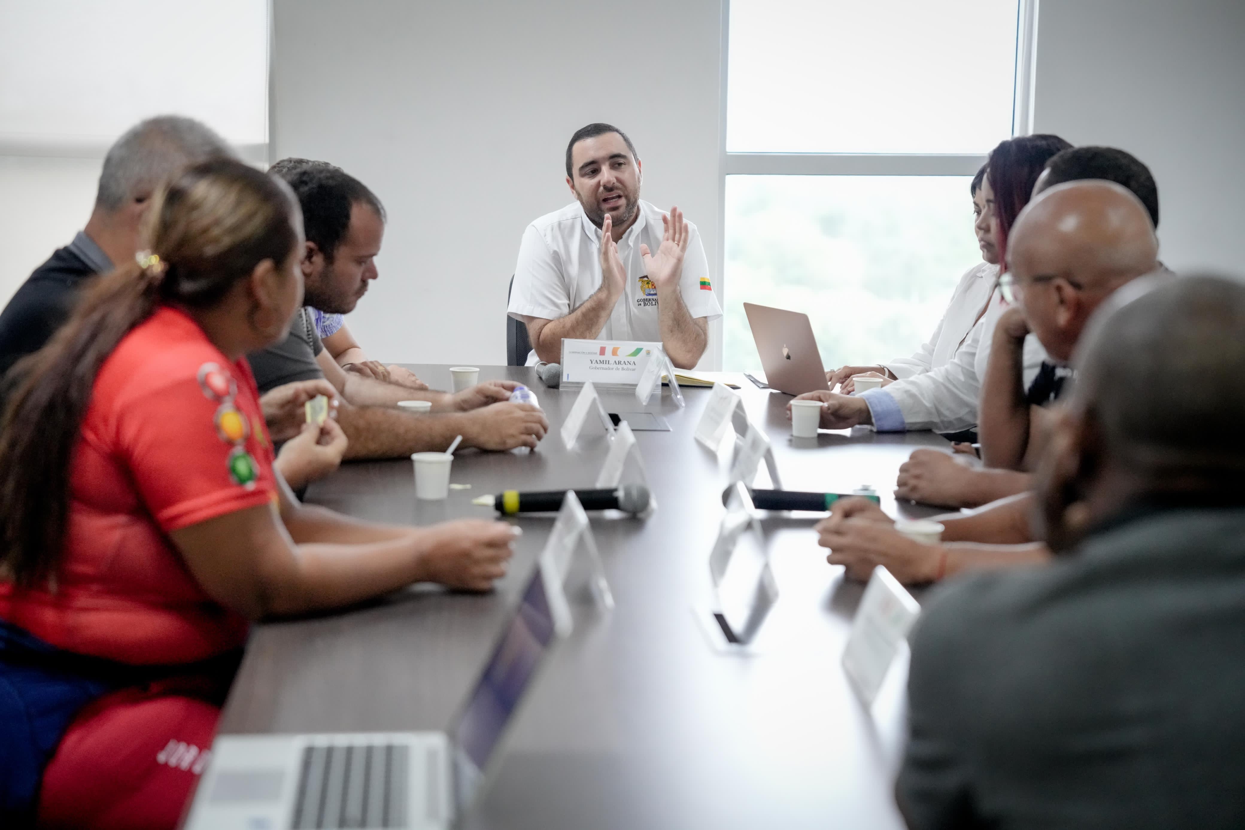 Gobernador de Bolívar se reúne con el comité anti-peajes para levantar bloqueos | Foto: Cortesía Gob. Bolívar.