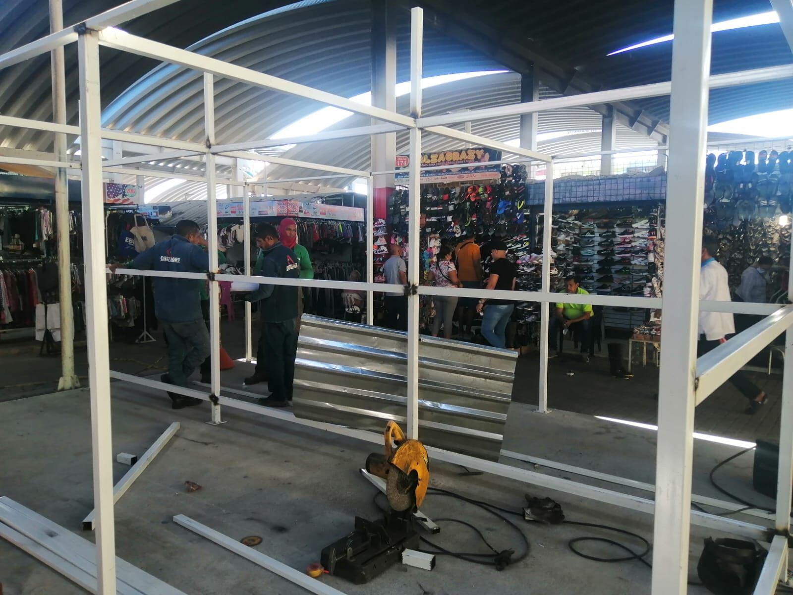 incendio del Mercado Público en Santa Marta /  W Radio - Gissell Campo 