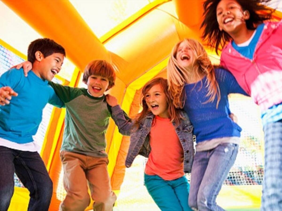 Parque infantil en España prohíbe el reggaetón por letras explícitas