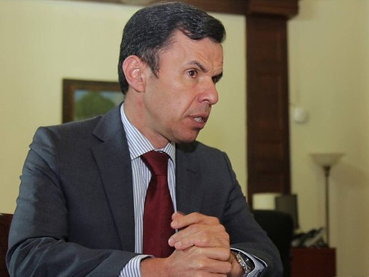 El gobierno tiene plena confianza en la labor del fiscal: Mininterior