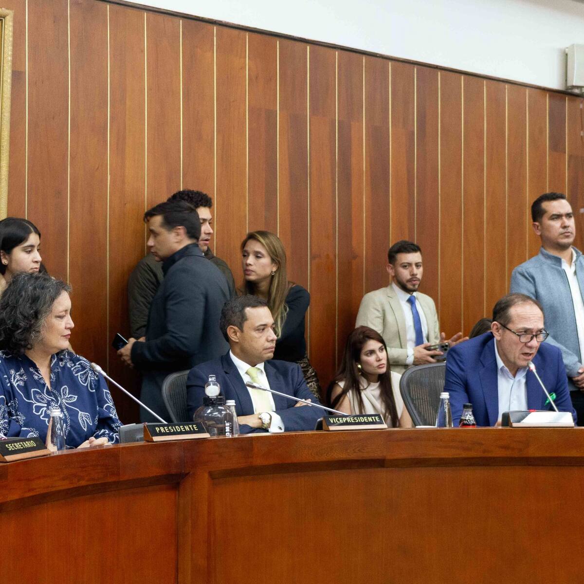 Reforma laboral fue aprobada en tercer debate: incluye recargos al 100% y jornada desde las 7:00 pm