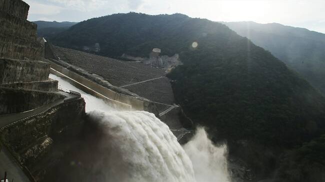 Contrato de Hidroituango. Foto: Colprensa