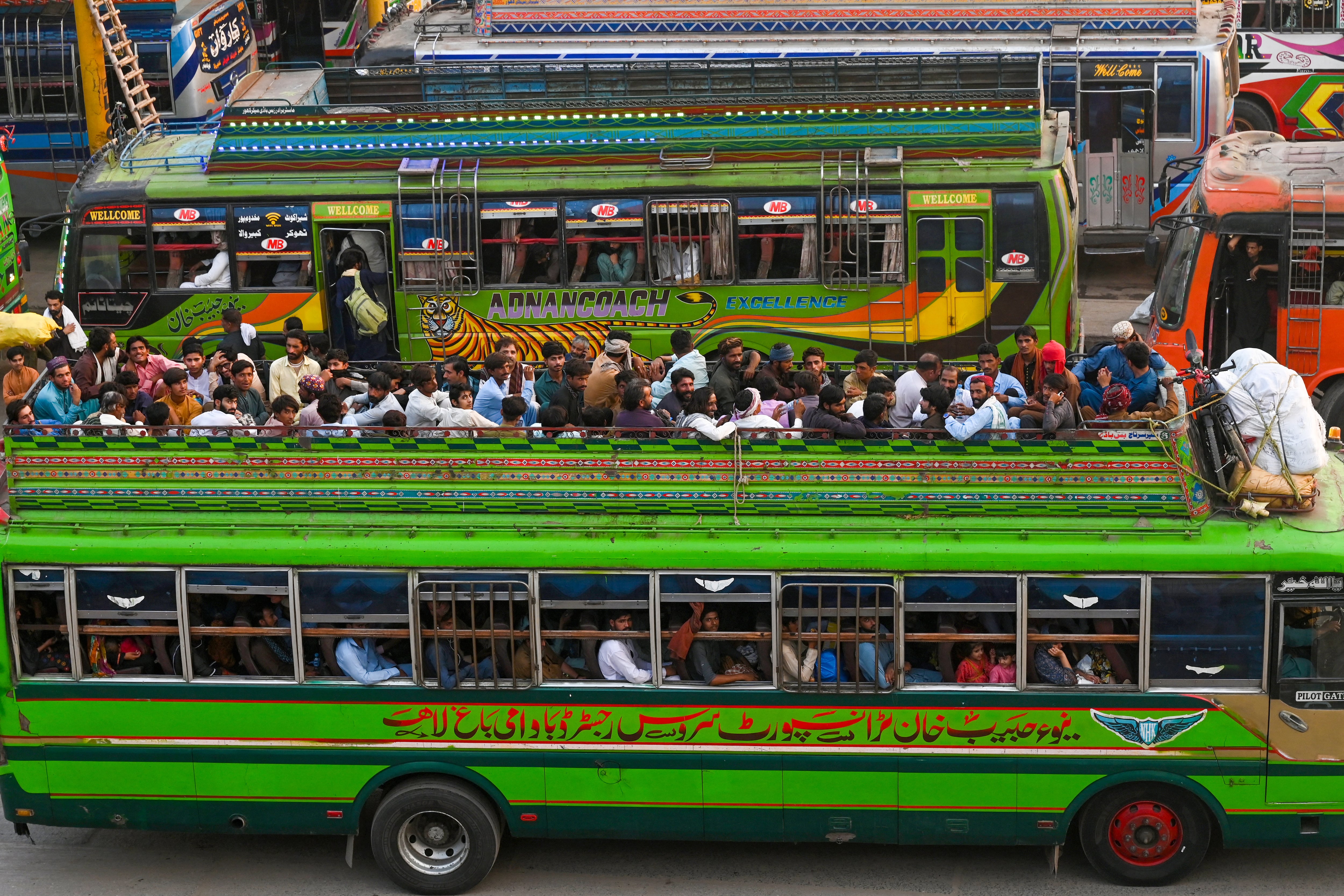 Bus en Pakistan. Foto: ARIF ALI/AFP via Getty Images.