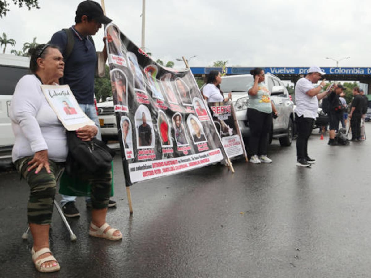 Con vigilia en la frontera, colombianos claman por la liberación de presos en Venezuela