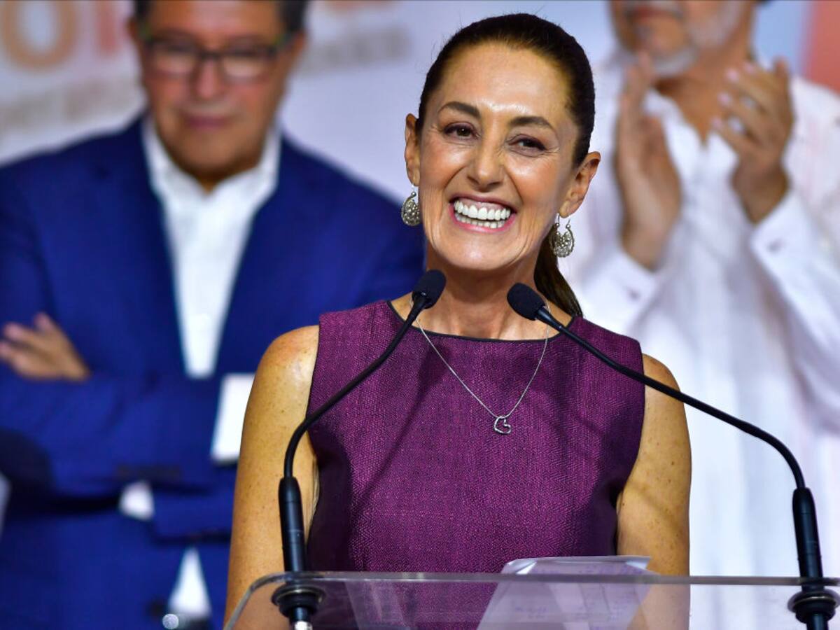 Claudia Sheinbaum lidera las encuestas presidenciales en México