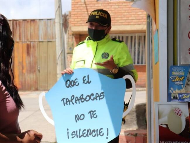 “Cada vez que nuestros uniformados atienden un caso, hay voces de auxilio o muchas veces capturas en flagrancia”, dice la capitán Milena Suárez. Foto: Metun