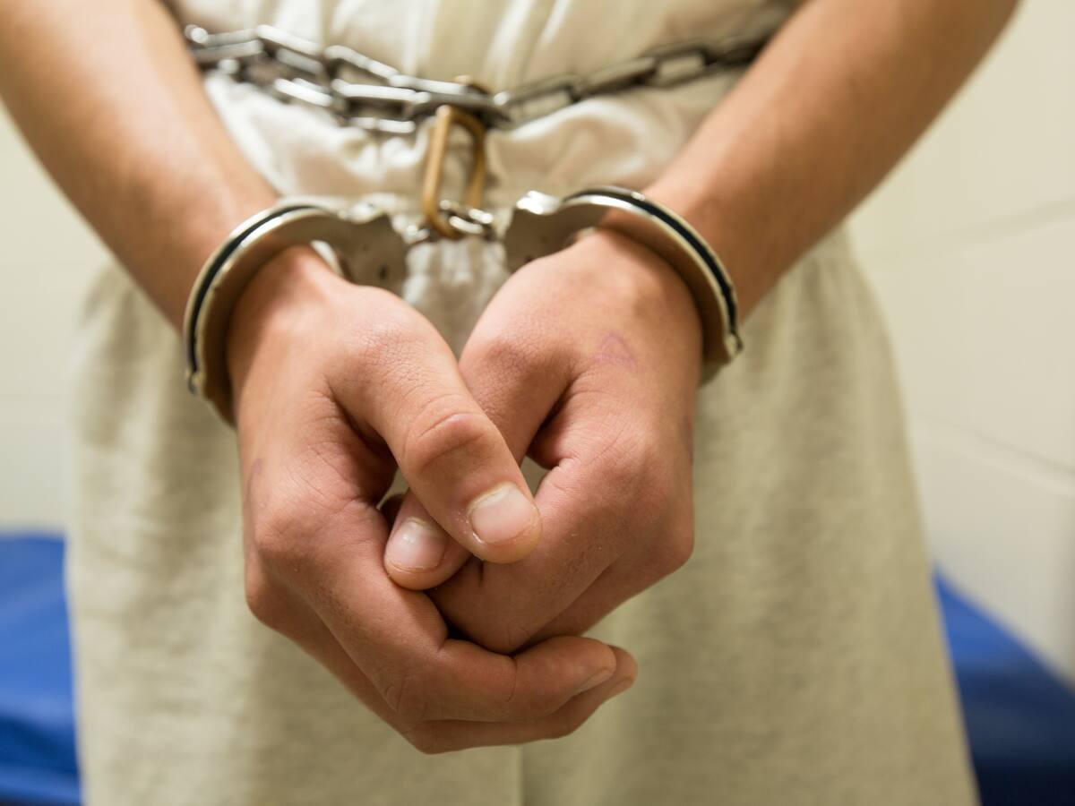 Prisión preventiva para suecos que tenían armas cerca de embajada israelí en Copenhague