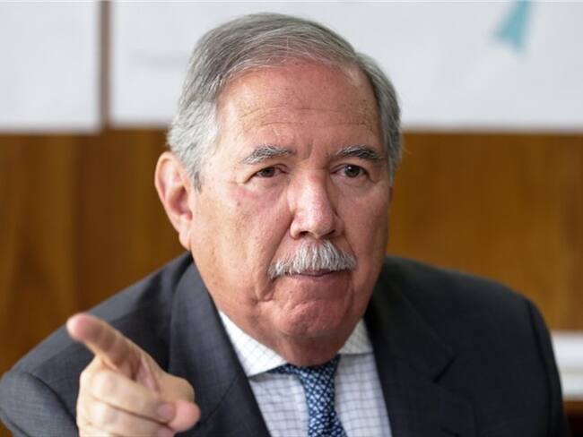 El decreto disminuye la discrecionalidad a la hora de autorizar armas: Mindefensa