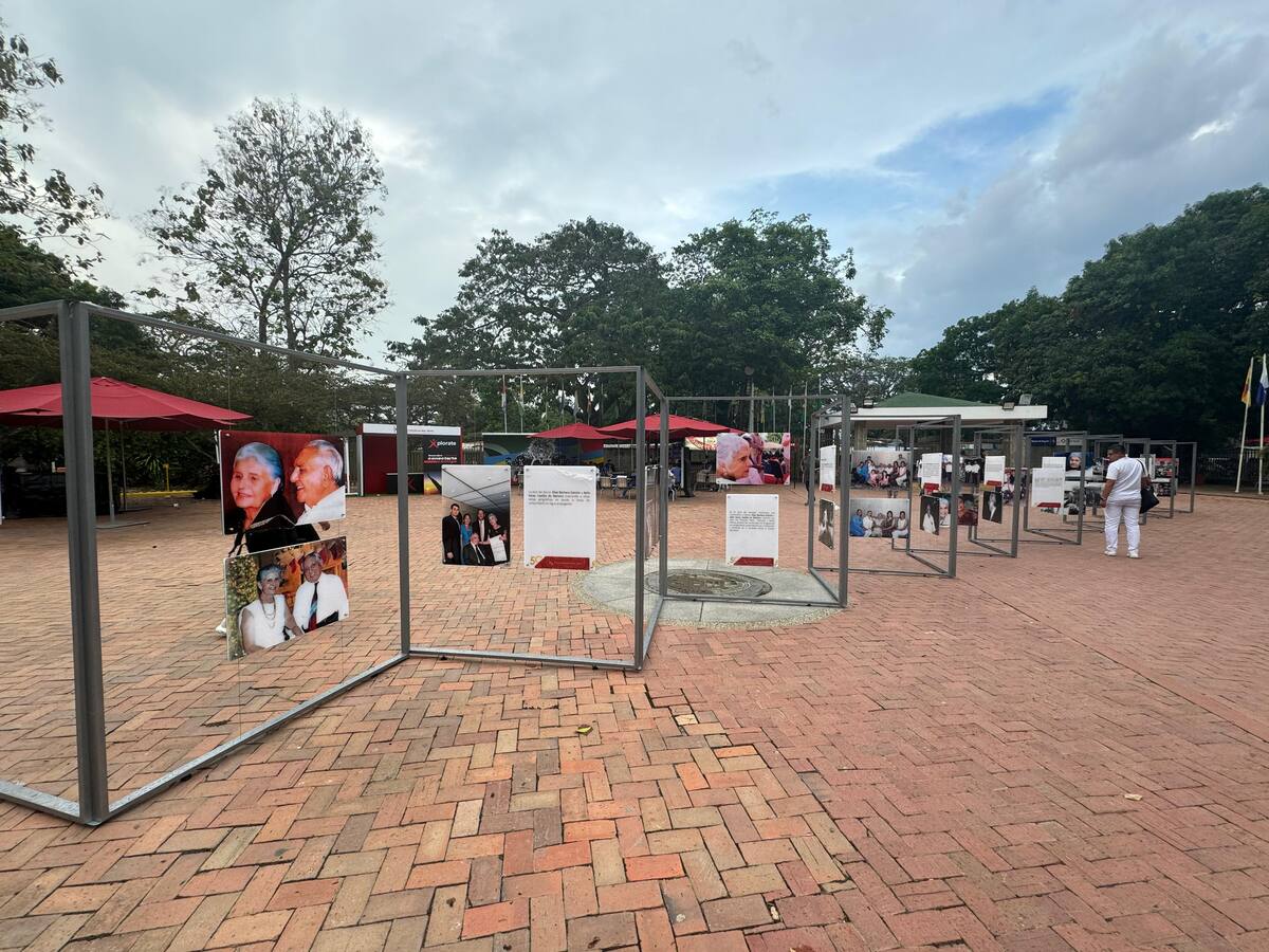 Más de 200 fotos ilustran los 50 años de historia de la Universidad del Sinú en Montería