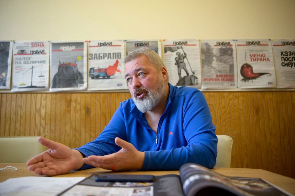 Dmitry Muratov, el editor en jefe del periódico de investigación ruso Novaya Gazeta. (Photo by Natalia KOLESNIKOVA / AFP) (Photo by NATALIA KOLESNIKOVA/AFP via Getty Images)