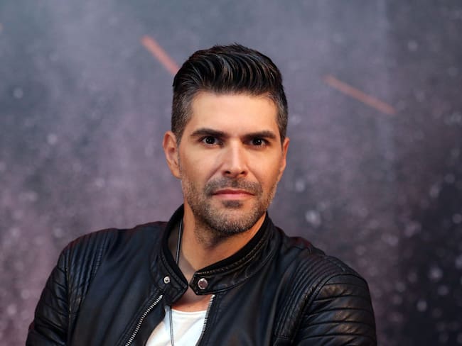 ‘De frente y sin mente’, el podcast de Juan Pablo Llano que aborda temas incómodos