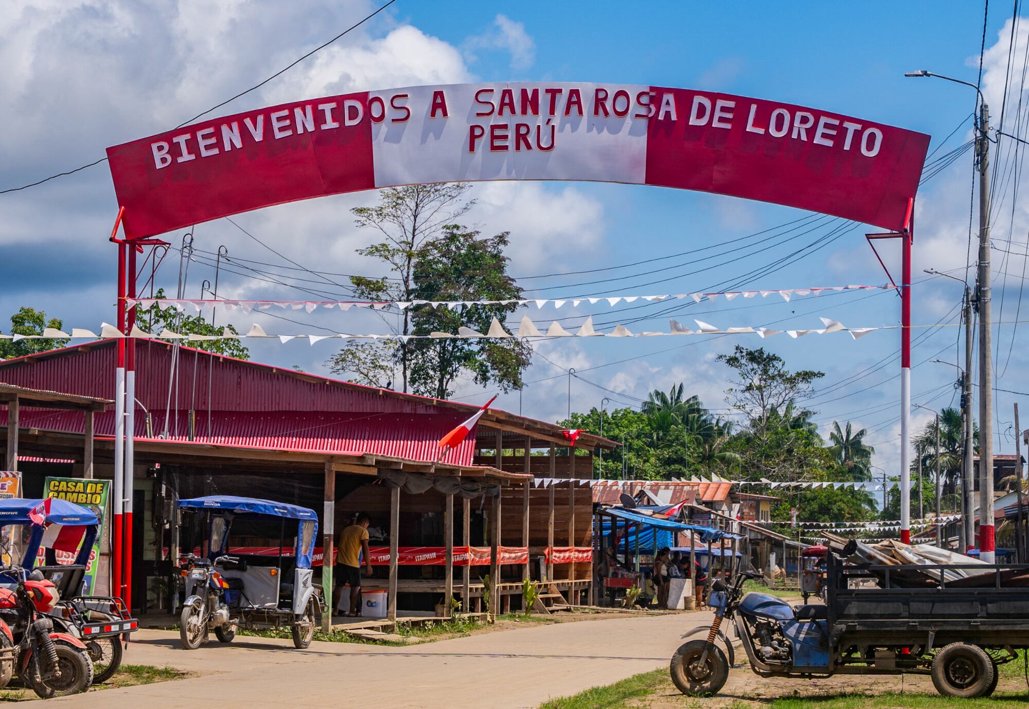 “Petro quiere distraer la atención de lo que está haciendo en su país”: Alcalde de Santa Rosa