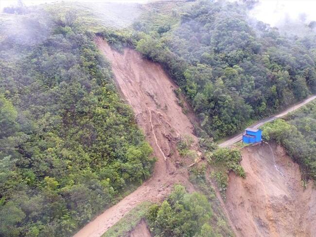 Dos personas desaparecidas, dos puentes afectados y millonarias pérdidas dejan fuertes lluvias en Puerres sur del departamento.. Foto: Cortesía a W Radio