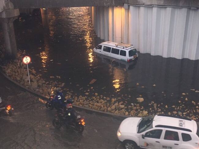 Nuevamente se inunda el deprimido de la Calle 94 con NQS . Foto: Angie Camacho