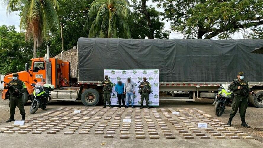Incautan más de 370 kilos de clorhidrato de cocaína en Córdoba. Foto: Cortesía Prensa Policía