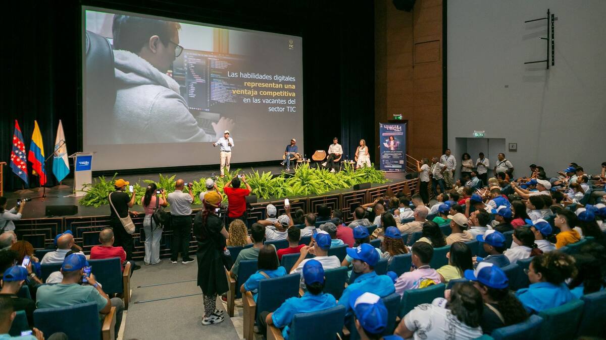 Más de 1300 personas en el Magdalena inician su formación en habilidades digitales