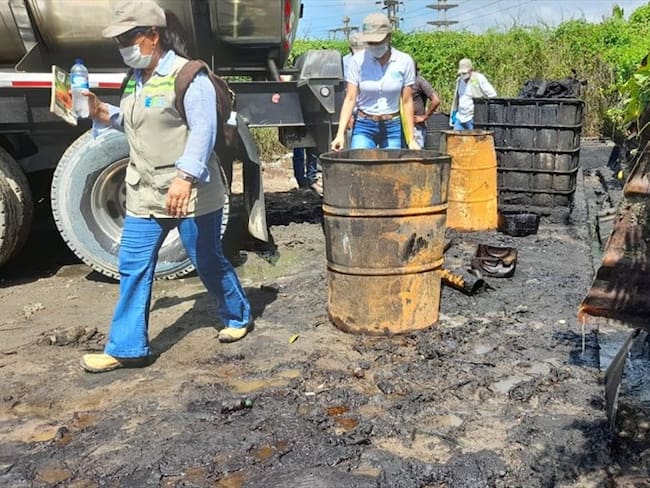 Los vertimientos fueron verificados por agentes del EPA que visitaron la zona. Foto: Cortesía Alcaldía de Cartagena.