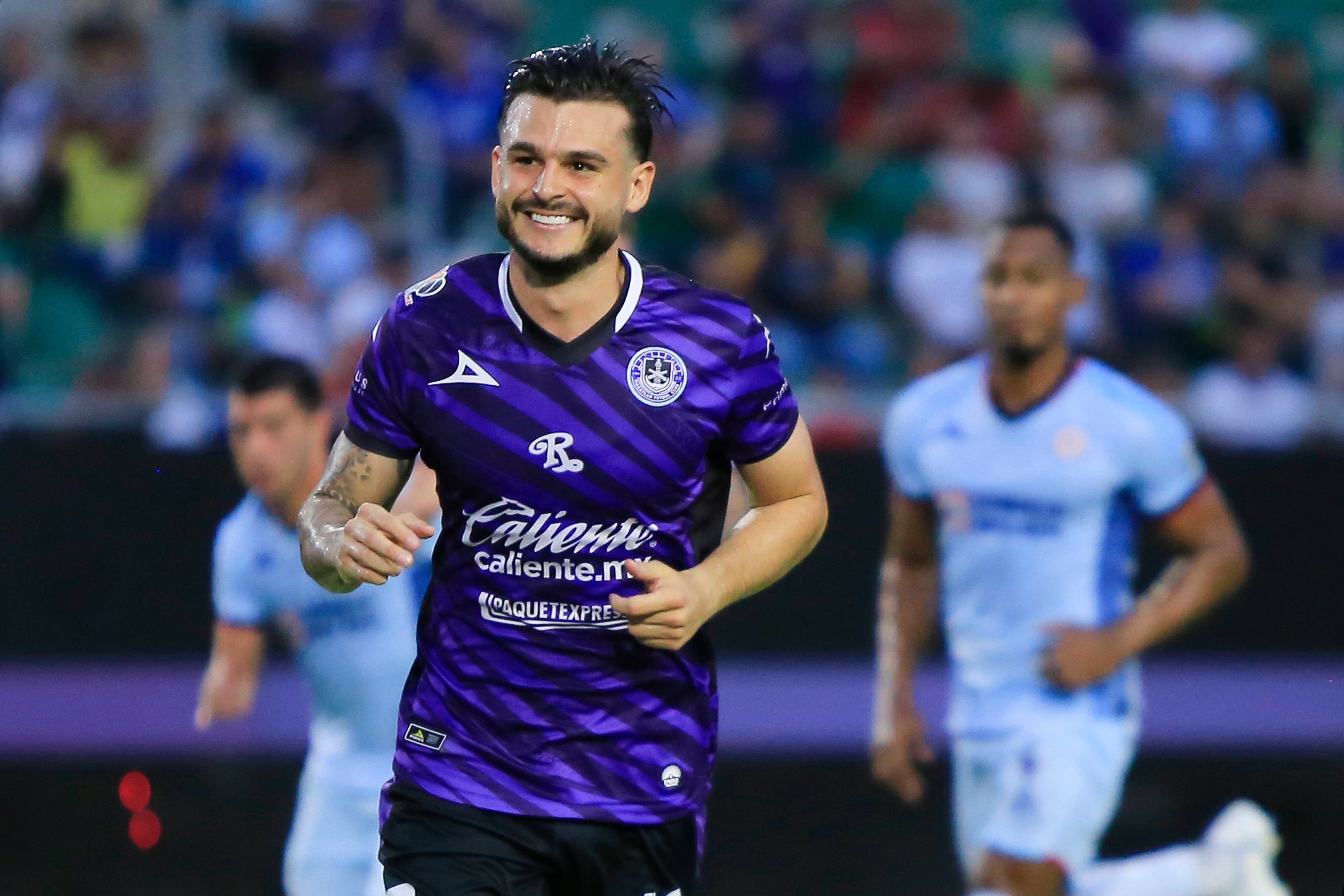 Nicolás Benedetti durante un encuentro con el Mazatlán FC. FOTO: Alex Avila/Jam Media/Getty Images