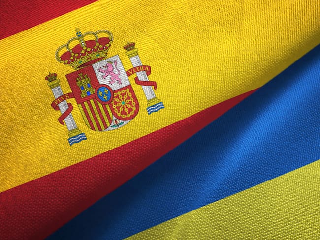 Bandera de España y Ucrania. Foto: Getty Images
