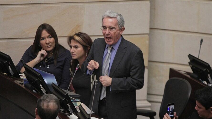 Uribe argumentó que no participará en la votación de contralor general de la República porque 6 de los candidatos a la Contraloría fueron subalternos suyos. Foto: Colprensa
