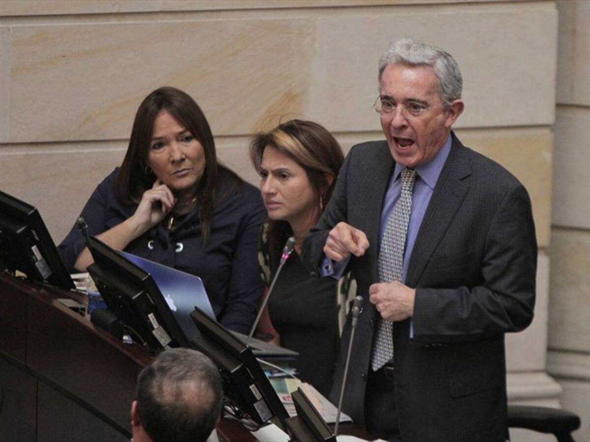 Uribe se declaró como impedido para participar en la votación de contralor