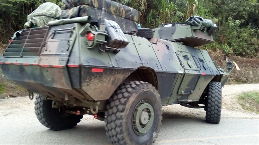 Las Fuerzas Militares iniciaron operaciones por aire y tierra para ubicar a los integrantes del grupo armado que hace presencia en esa zona . Foto: Acín