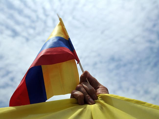 Imagen de referencia de bandera de Colombia. Foto: Getty Images.