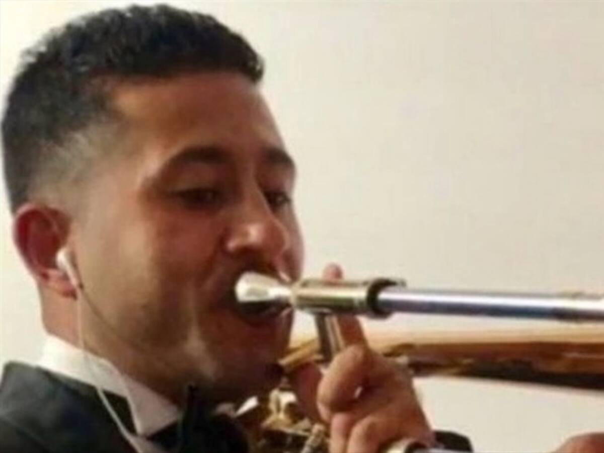 Trombonista colombiano gana medalla de plata en mundial de música clásica