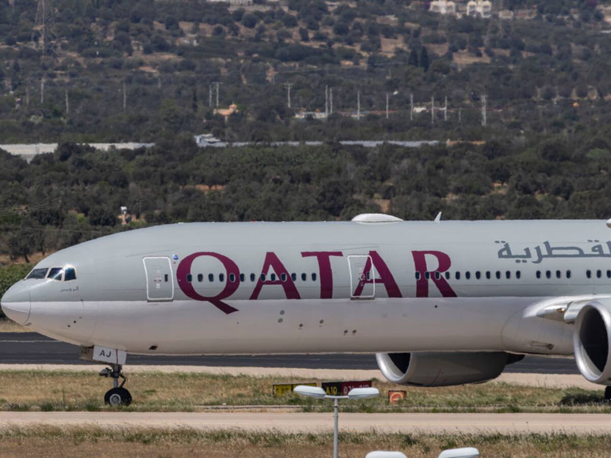 Ocho pasajeros hospitalizados en Dublín por turbulencias en un vuelo de Qatar Airways