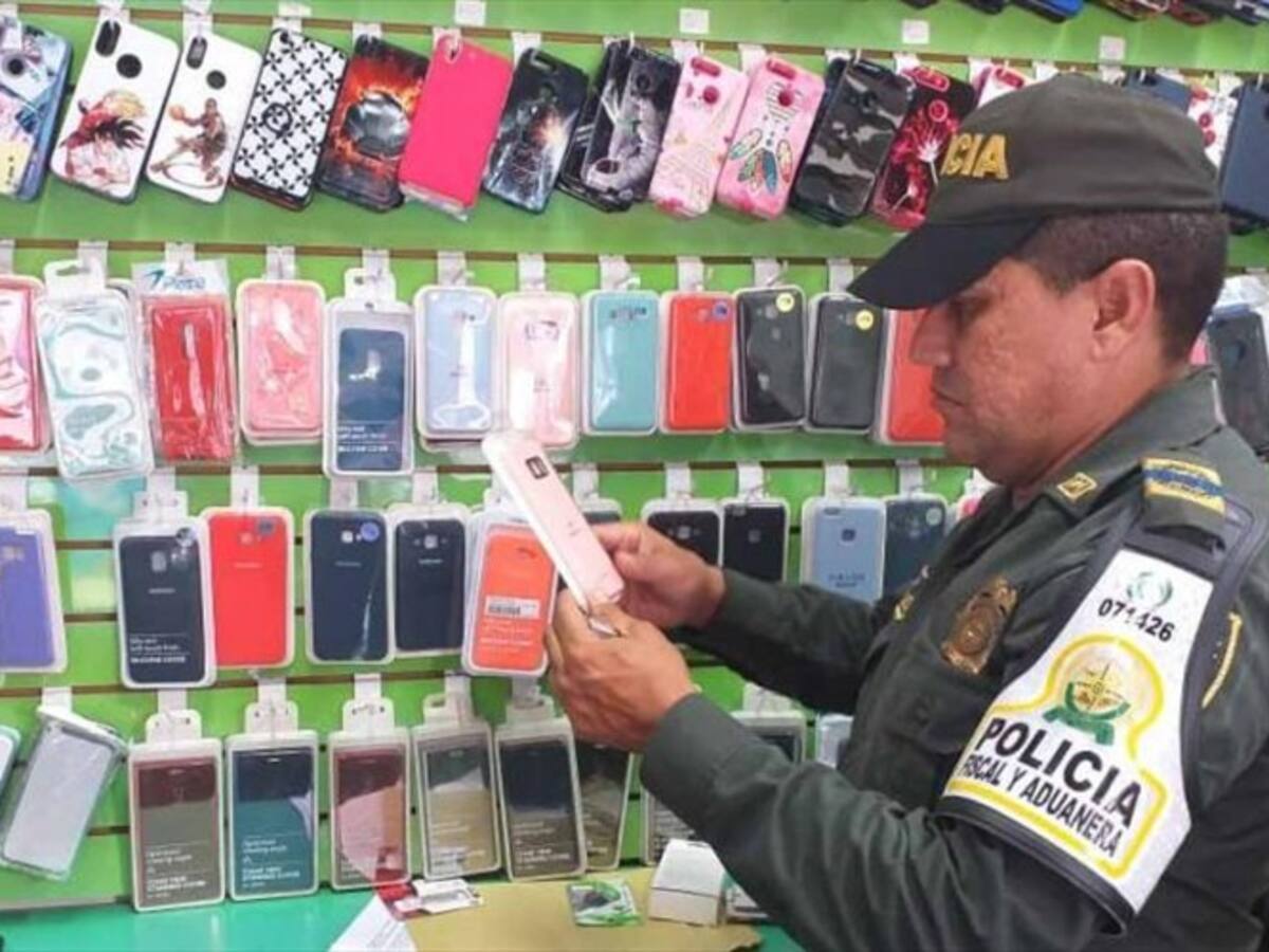Policía y Dian incautan contrabando en establecimientos de Barranquilla
