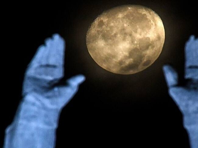 Trump adelanta a 2024 el regreso de astronautas estadounidenses a la Luna. Foto: Getty Images