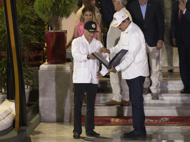 CARACAS, VENEZUELA - 09 DE ABRIL DE 2024: El presidente de Venezuela, Nicolás Maduro, y el de Colombia, Gustavo Petro, ofrecen una rueda de prensa conjunta en el Palacio Presidencial de Miraflores. Pedro Rances Mattey / Getty Images