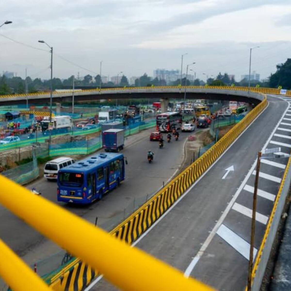 Habilitan los tres puentes de la Avenida Boyacá con calle 127 en Bogotá