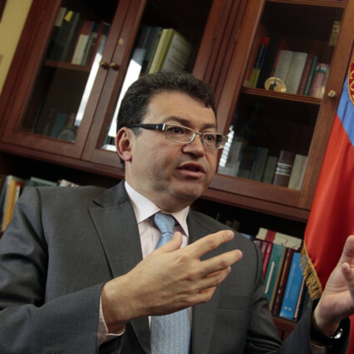 Creo que el candidato del gobierno a la Corte IDH cumple requisitos: juez Humberto Sierra