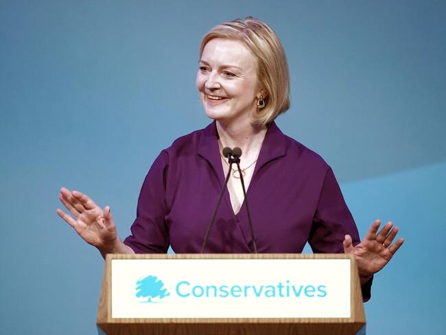Liz Truss asume el cargo de primera ministra de Reino Unido: ¿qué retos tendrá?