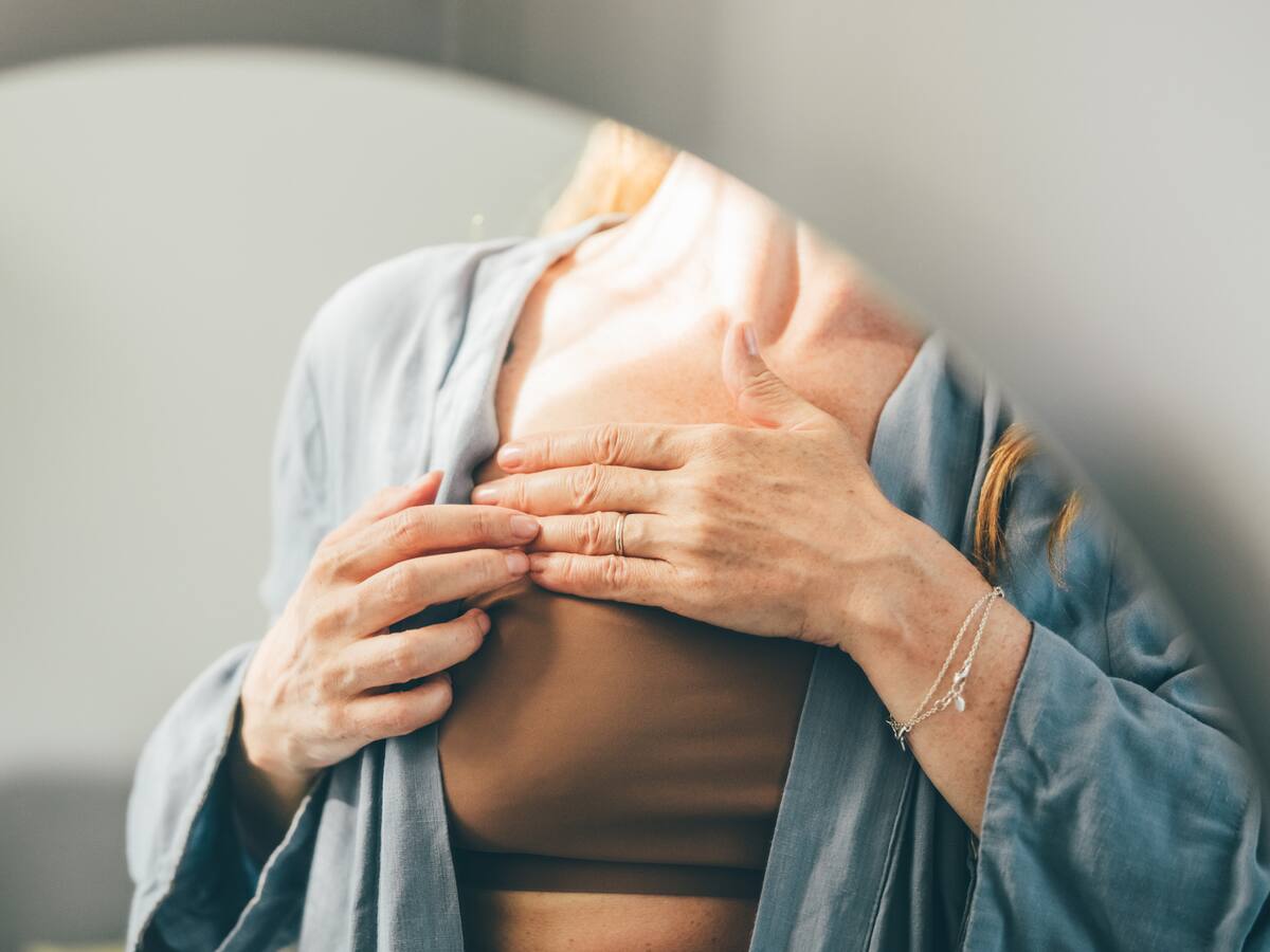 ¿Cuál es el objetivo del autoexamen de mama? Mastólogo despejó dudas