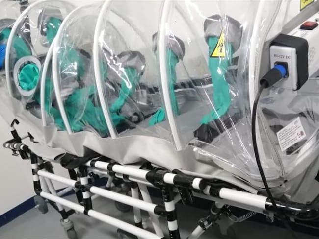 UNAL Medellín entrega cámaras para aislar pacientes con coronavirus