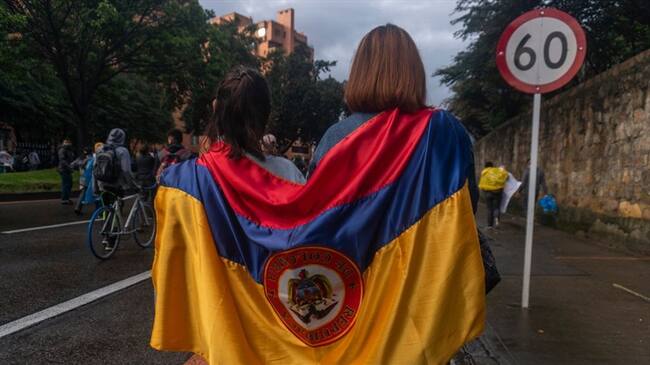 Piedad Bonnett, Santiago Gamboa y académicos universitarios comparten su lectura del país en medio de las protestas. Foto: Getty Images / DANIEL GARZÓN