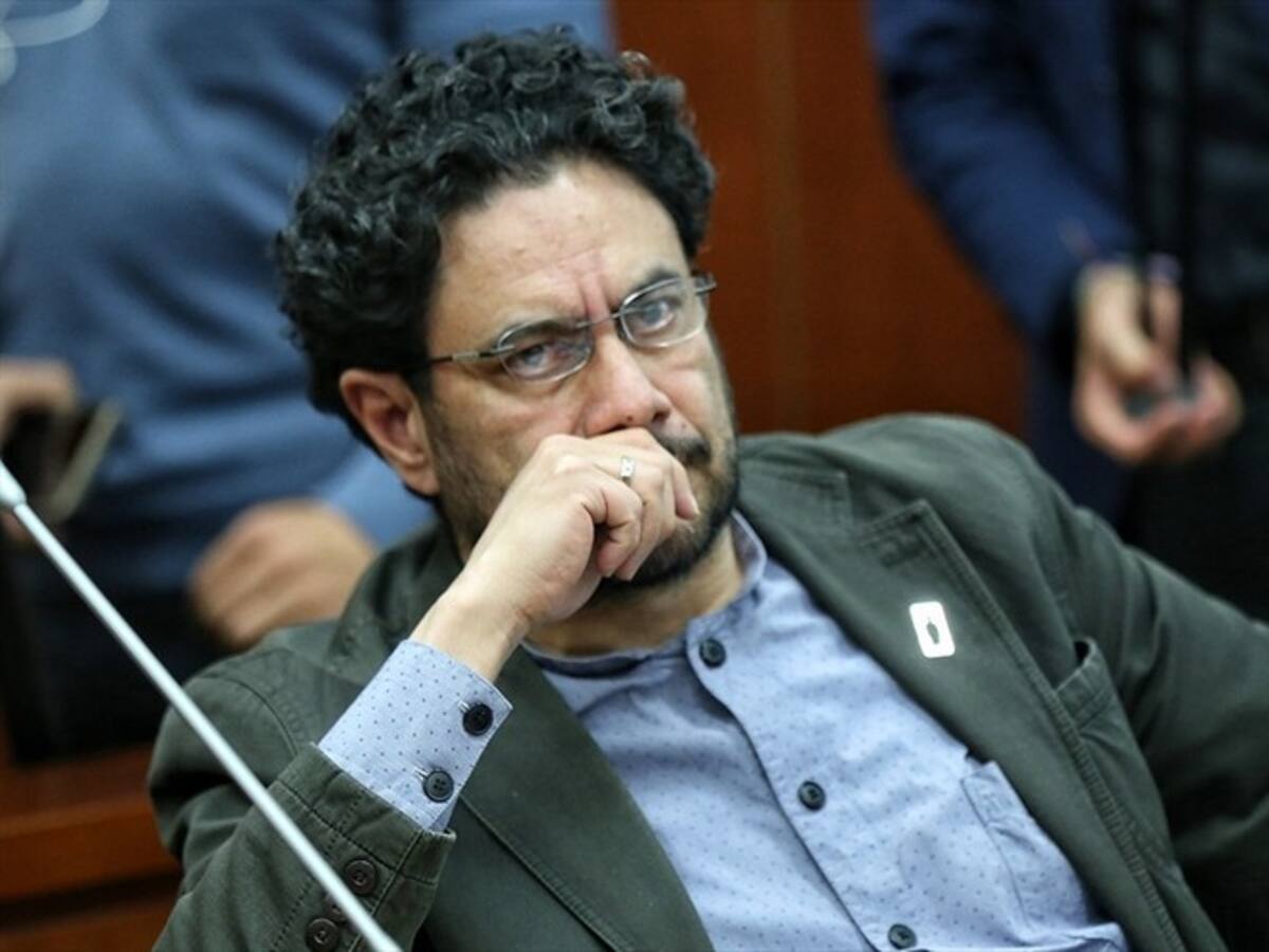 “Ciudadanía puso los muertos y derrotó al Gobierno”: Iván Cepeda tras retiro de reforma