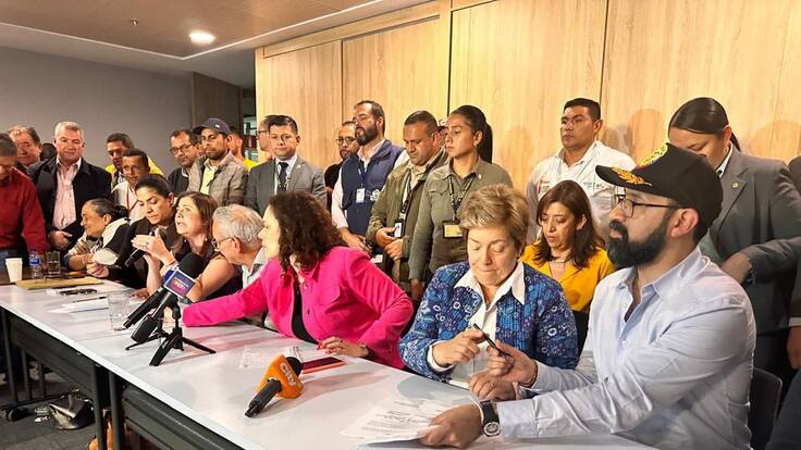 Se levanta paro camionero: Gobierno y transportadores logran acuerdo