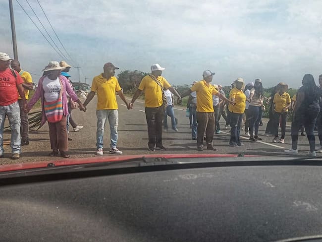 El bloqueo se registra en el municipio de Villa Rica. Crédito: Red de Apoyo Cauca.
