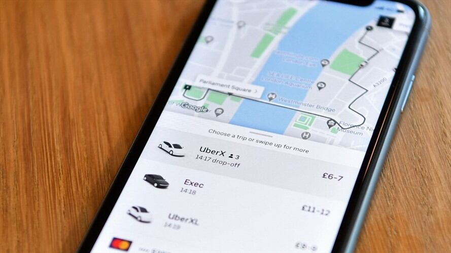 El Tribunal Supremo dio la razón a los conductores de Uber, que estimaban que merecían el estatuto de empleados. . Foto: Ben STANSALL / AFP