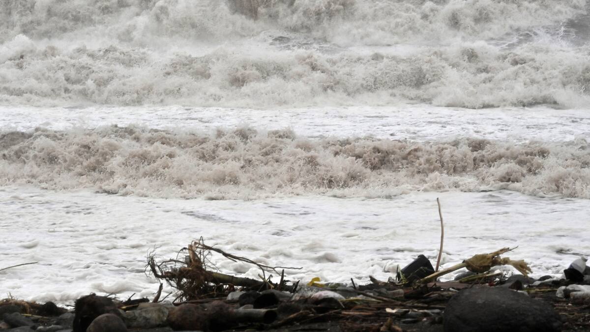 Melissa perdió fuerza tras provocar 50 muertos en el Caribe