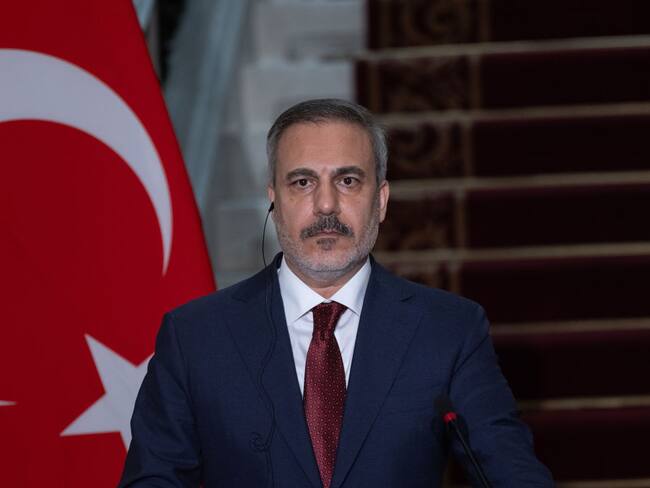 Hakan Fidan en el Cairo. I Foto: Murat Gok/Anadolu via Getty Images.