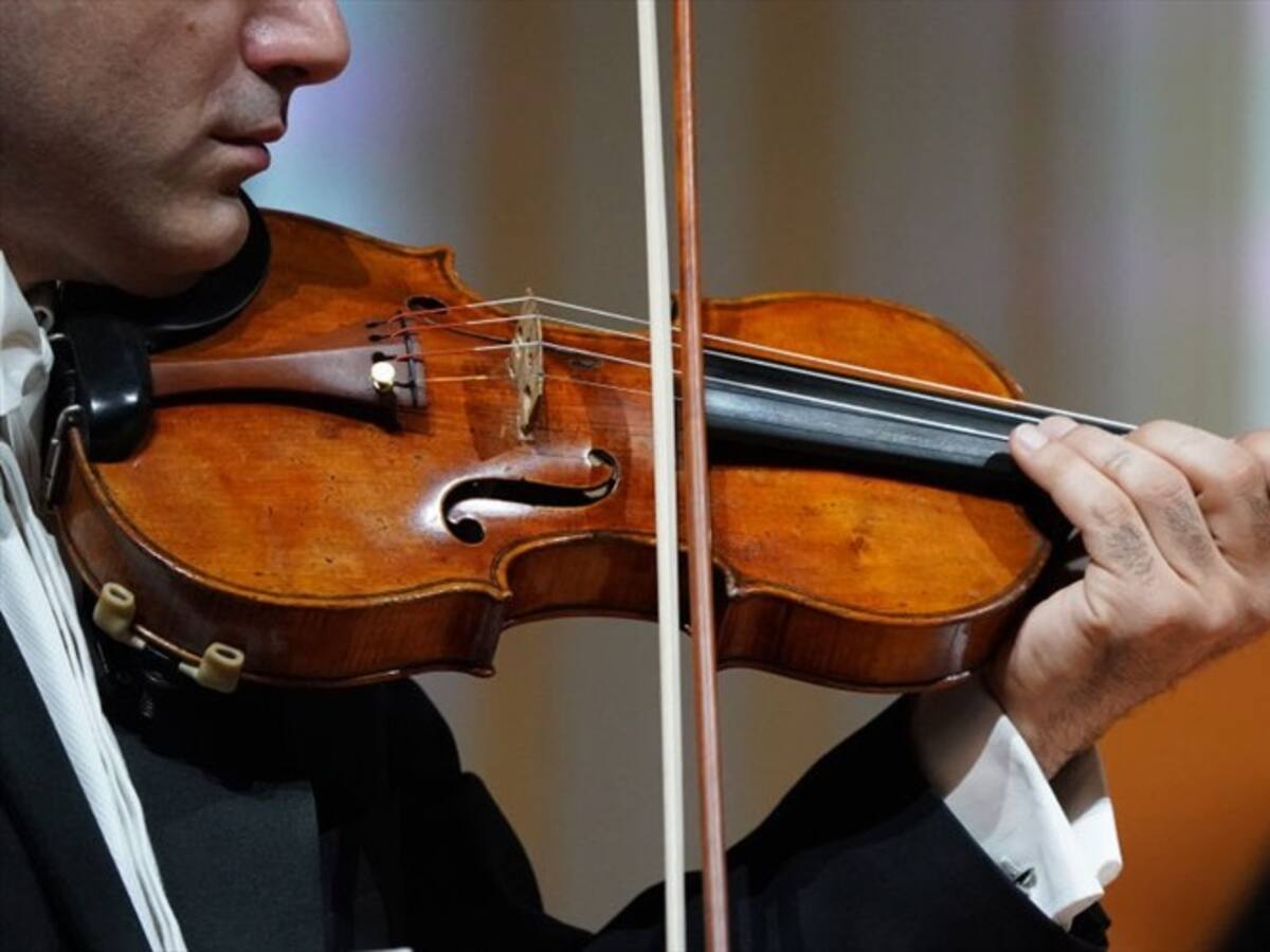 Profesor cordobés de violín trabaja en la Orquesta Sinfónica en Alabama en EE.UU.