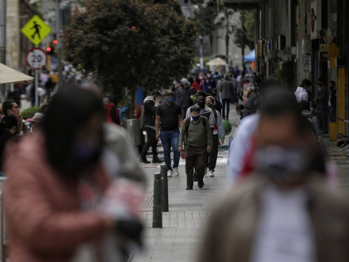 Más de 9.000 personas fallecidas habrían recibido mercados en Bogotá durante pandemia